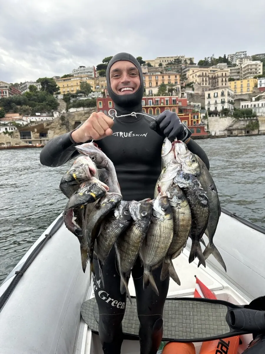 Simone Ruggiero, guida di pesca in apnea